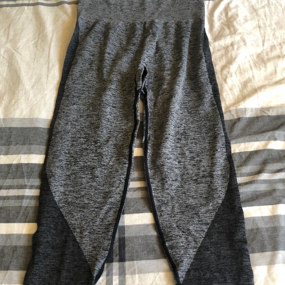 Victoria Secret Pink Leggings Size Large Seamless